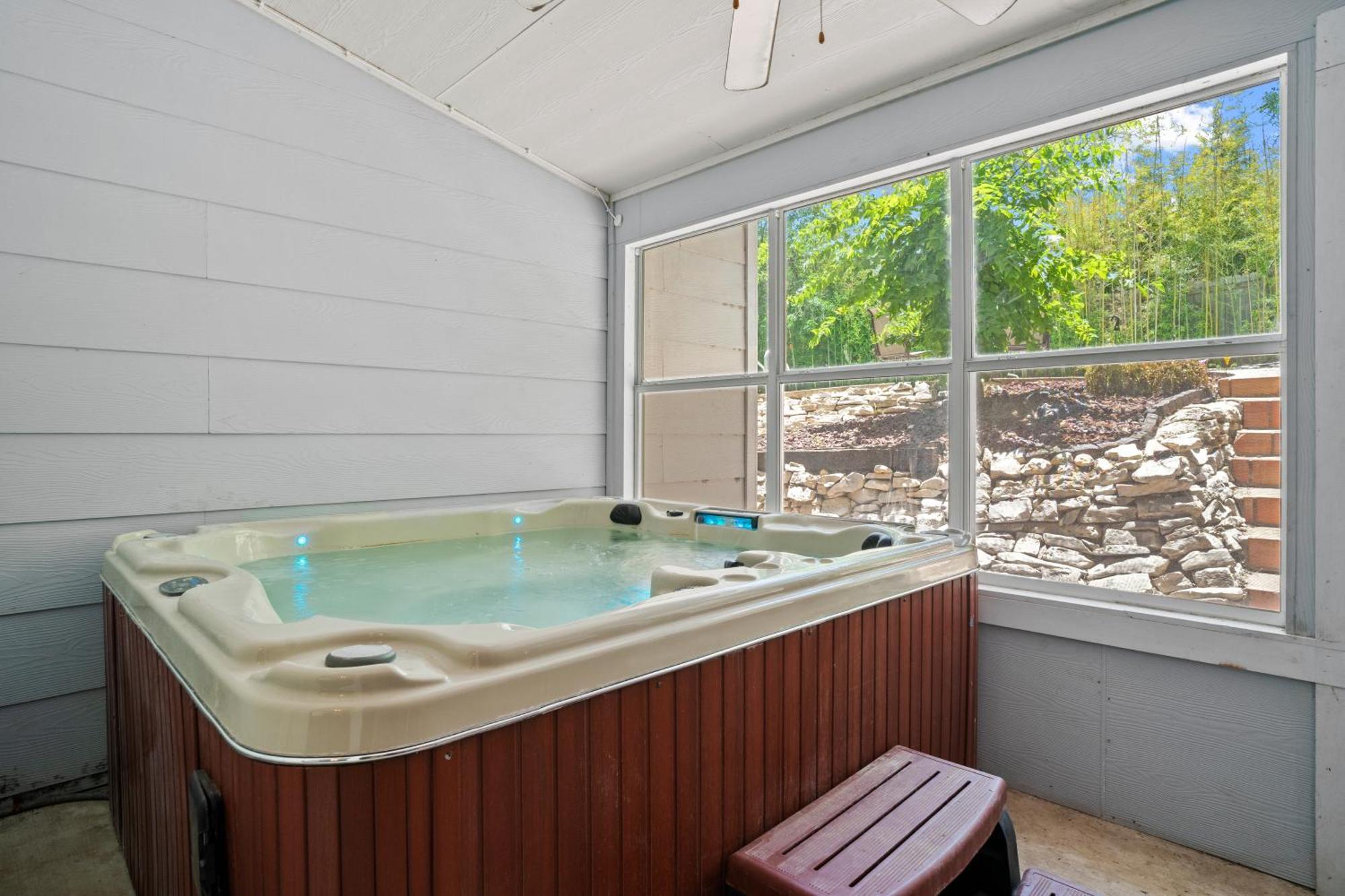 Bamboo Oasis-Relaxing Hot Tub-Family Time Vila San Antonio Exterior foto